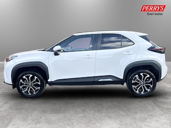 Used Toyota Yaris Cross 2024 for sale - 79391435: Photo