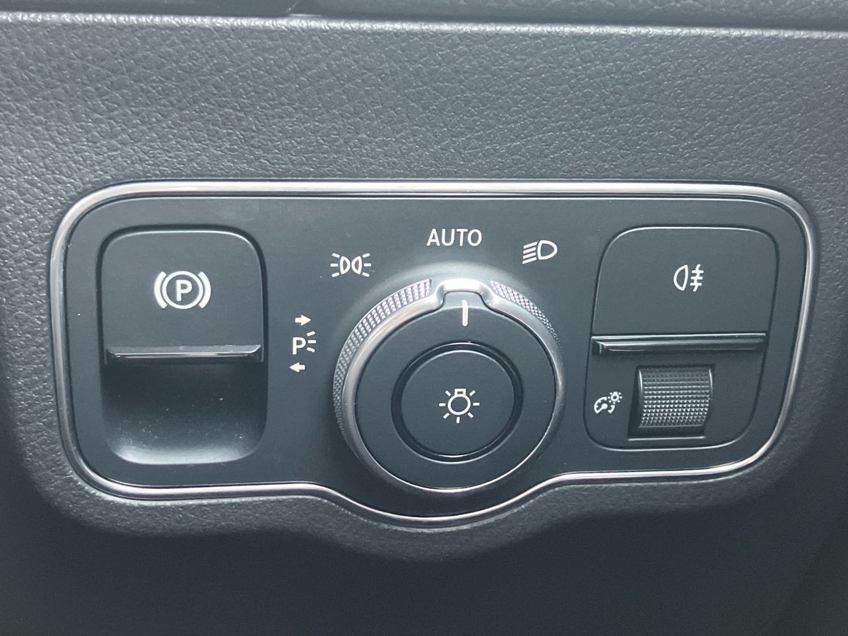 Used Mercedes-Benz GLA 2022 for sale - 77148823: Photo 37