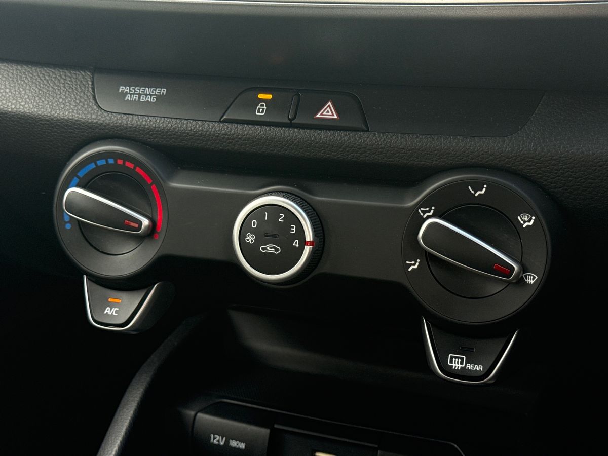 Used Kia Stonic 2023 for sale - 76142276: Photo 12