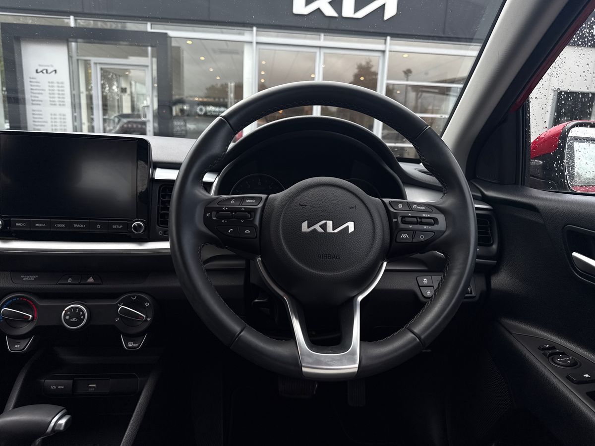 Used Kia Stonic 2023 for sale - 76142276: Photo 15