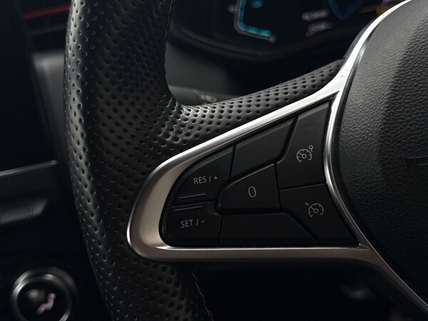 Used Renault Clio 2022 for sale - 76206769: Photo 17