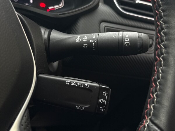Used Renault Clio 2022 for sale - 76206769: Photo 23