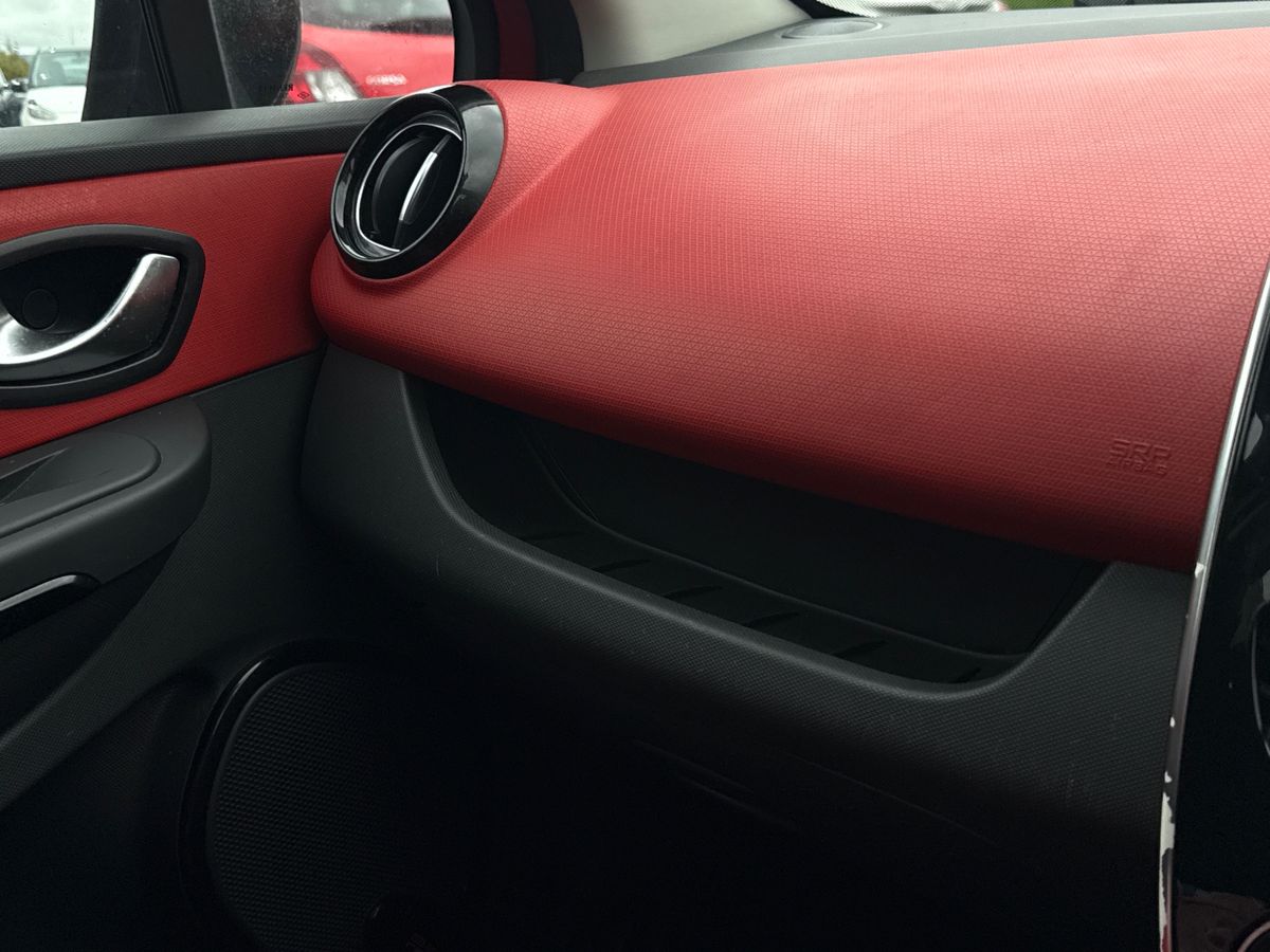 Used Renault Clio 2015 for sale - 76462301: Photo 27