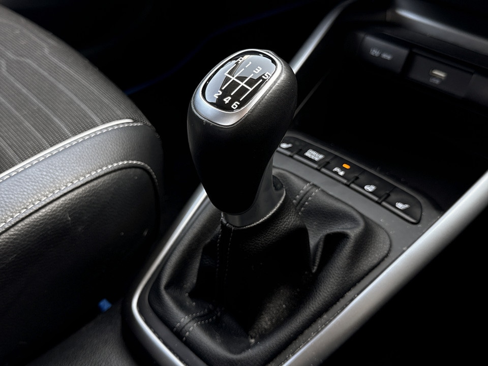 Used Kia Stonic 2025 for sale - 78177991: Photo 23