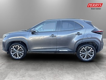 Used Toyota Yaris Cross 2023 for sale - 77676761: Photo