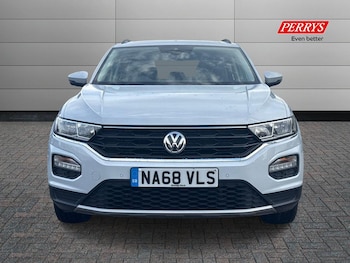 Used Volkswagen T-Roc 2018 for sale - 76330695: Photo