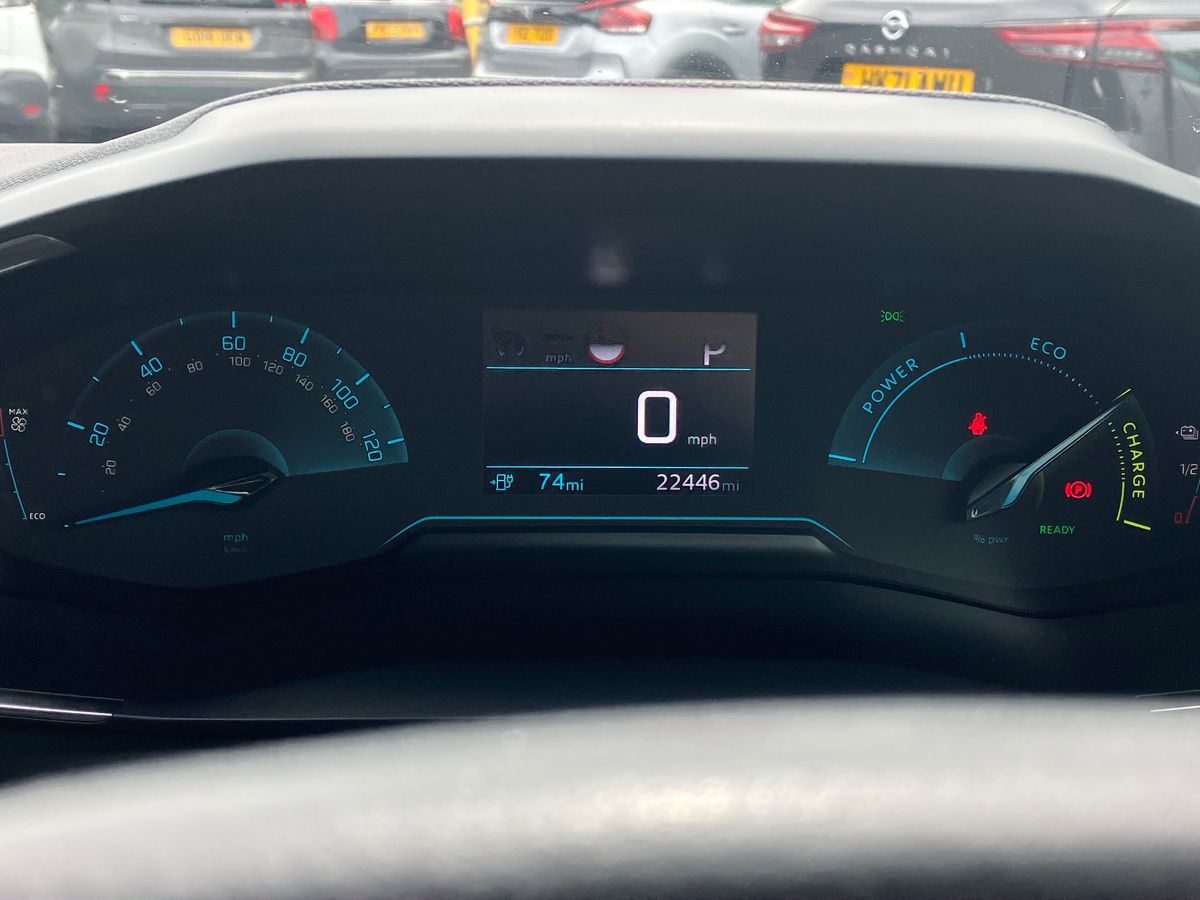 Used Peugeot 2008 2022 for sale - 76736032: Photo 14