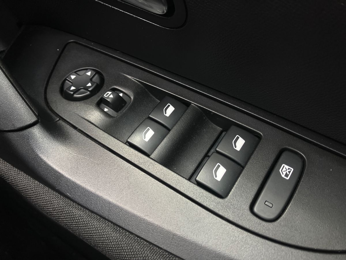 Used Peugeot 2008 2022 for sale - 76736032: Photo 18