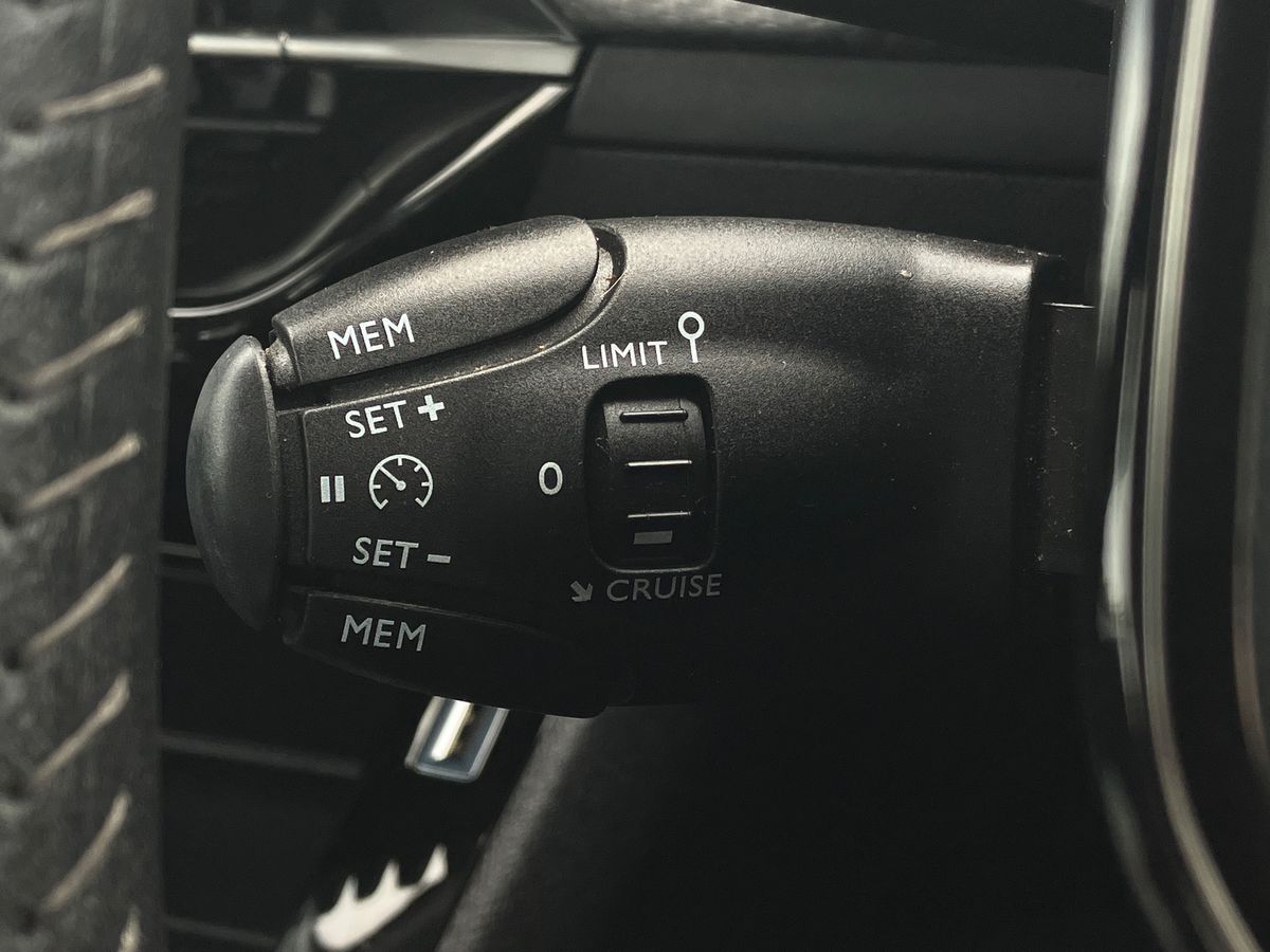 Used Peugeot 2008 2022 for sale - 76736032: Photo 33