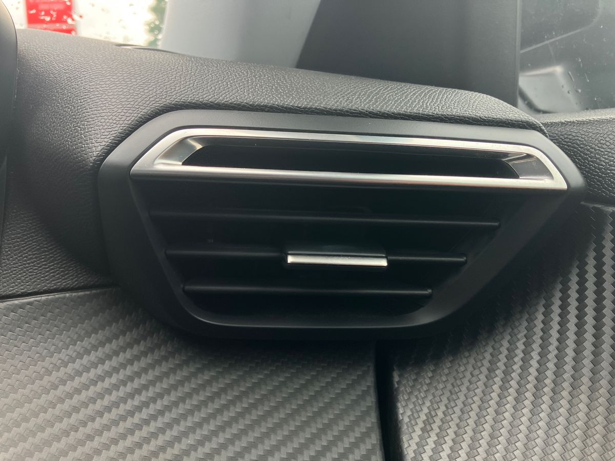 Used Peugeot 2008 2022 for sale - 76736032: Photo 36