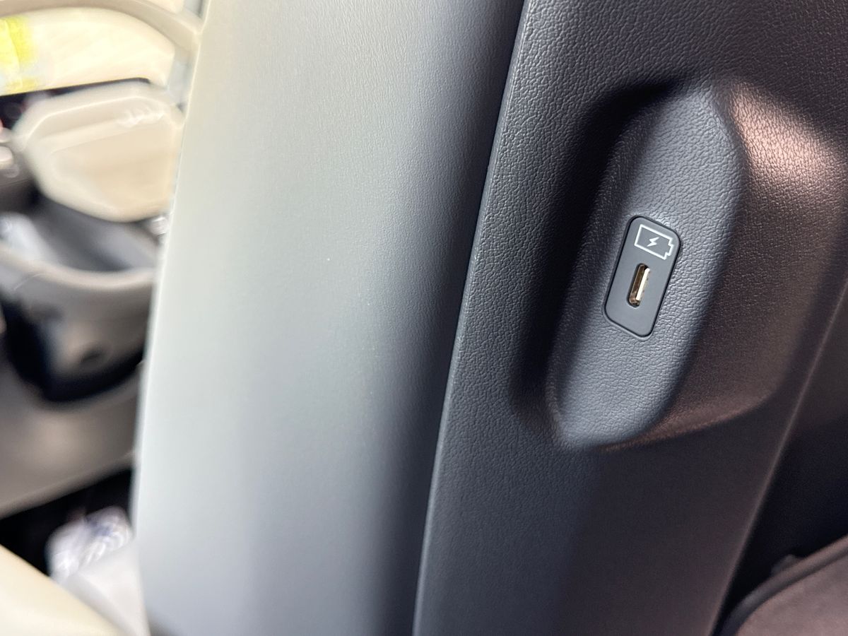 Used Kia EV3 2025 for sale - 75983379: Photo 47
