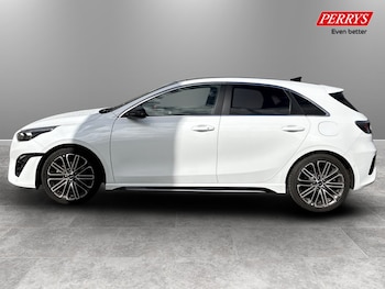 Used Kia Ceed 2024 for sale - 77980502: Photo