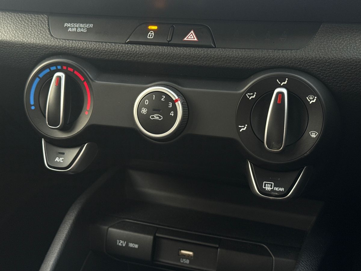 Used Kia Stonic 2025 for sale - 76969374: Photo 12