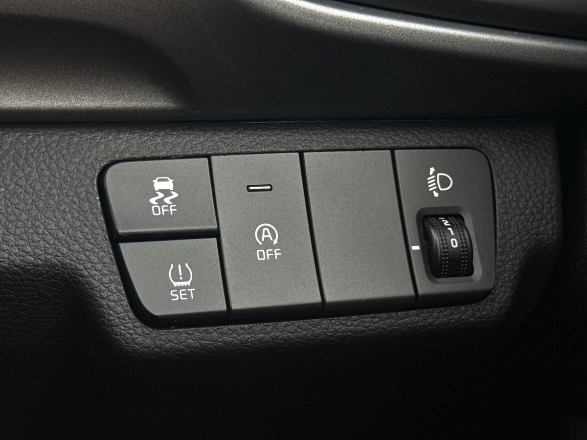 Used Kia Stonic 2025 for sale - 76969374: Photo 24