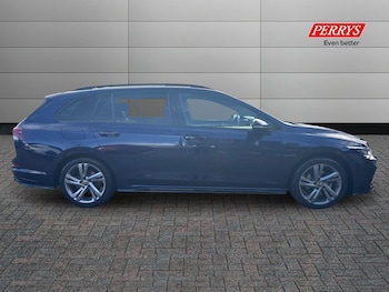 Used Volkswagen Golf 2023 for sale - 76288192: Photo