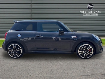 Used MINI Hatch 2018 for sale - 79496176: Photo