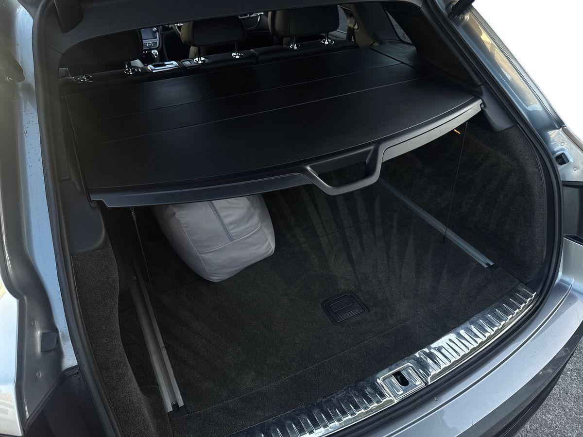 Used Bentley Bentayga 2018 for sale - 76995794: Photo 11