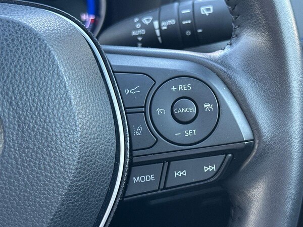 Used Toyota RAV4 2020 for sale - 76121365: Photo 17