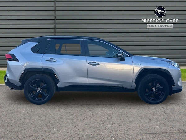 Used Toyota RAV4 2020 for sale - 76121365: Photo 4