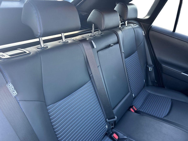 Used Toyota RAV4 2020 for sale - 76121365: Photo 8