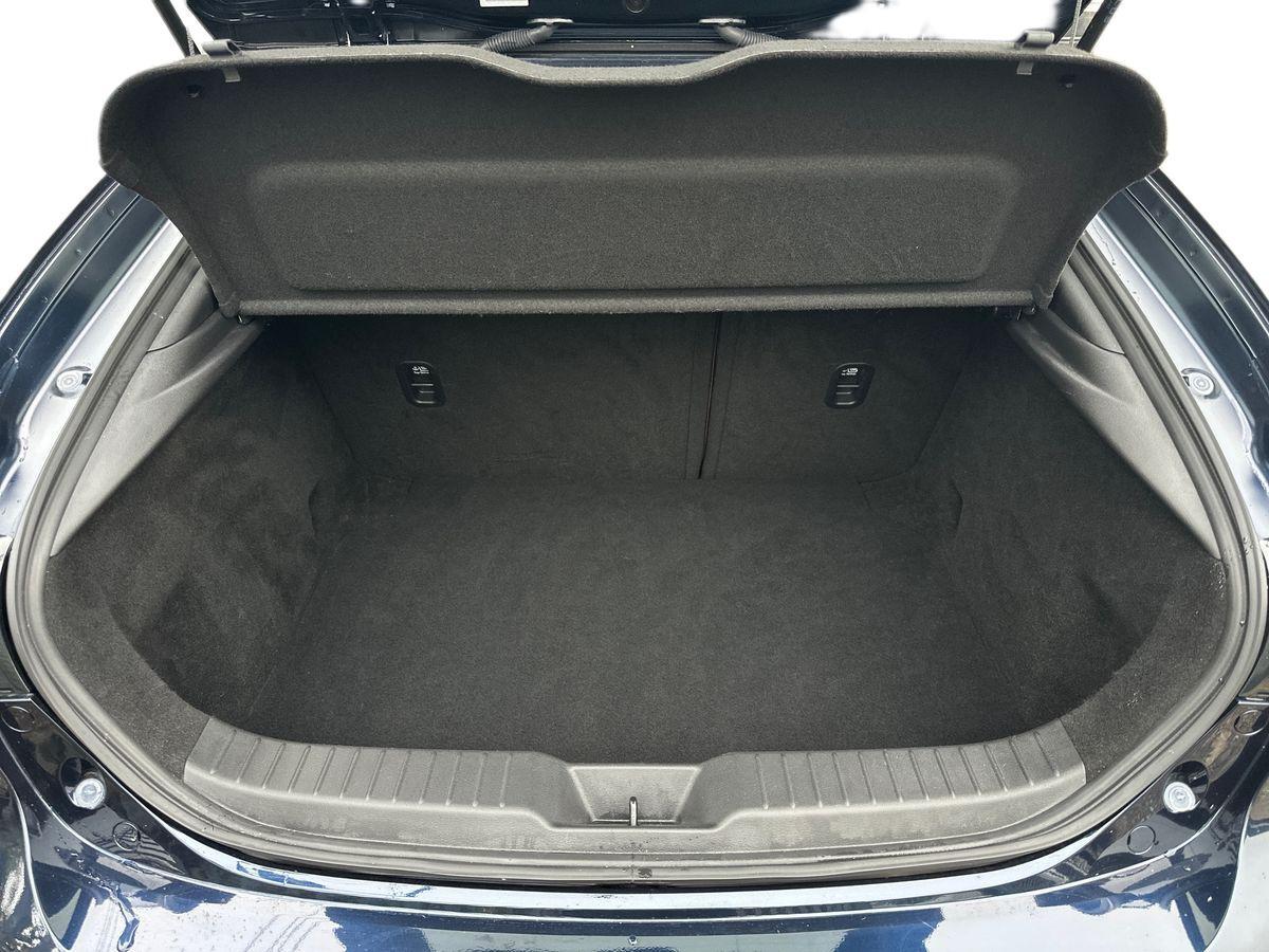 Used Mazda Mazda3 2023 for sale - 76199748: Photo 11