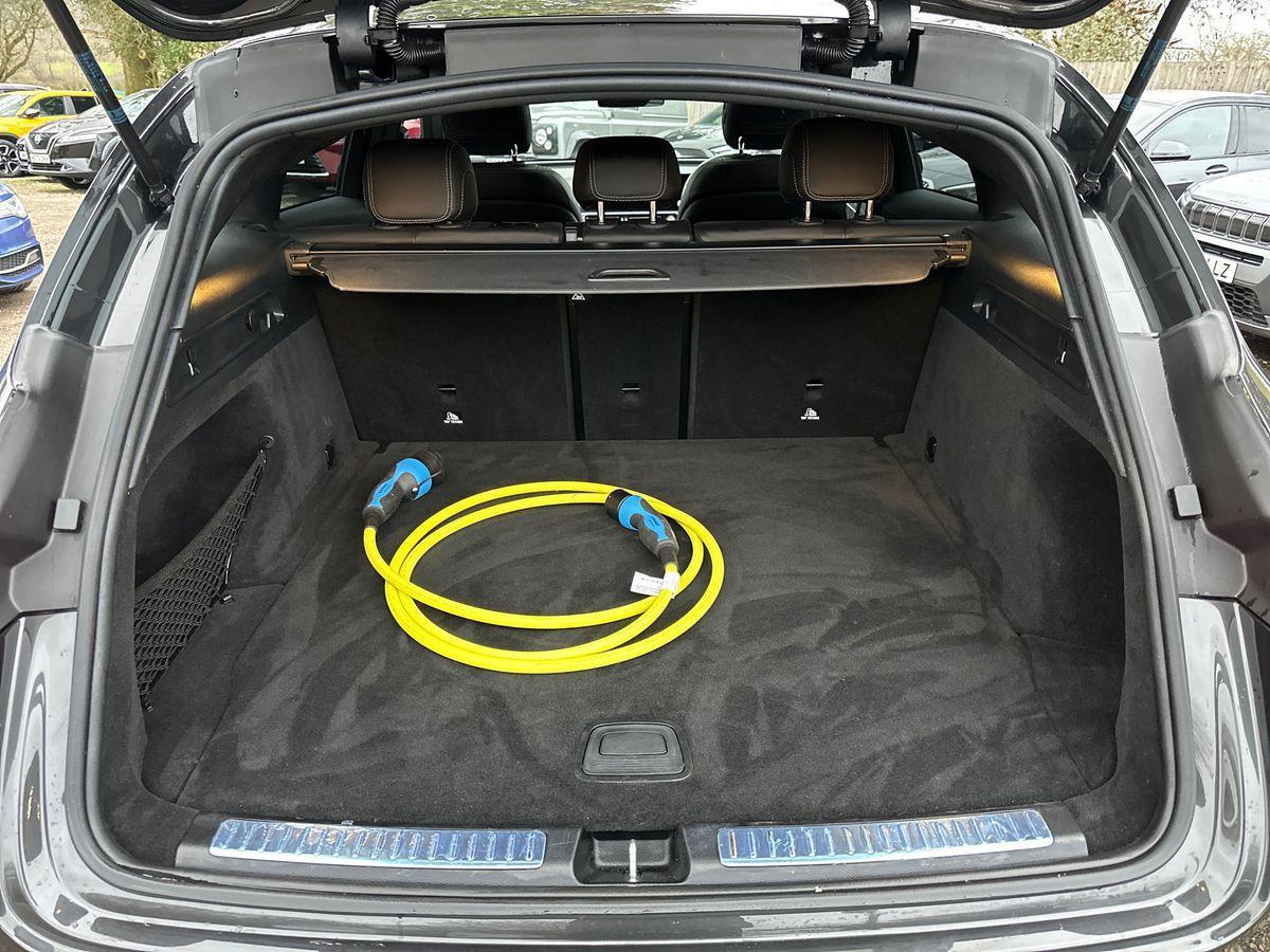Used Mercedes-Benz EQC 2023 for sale - 76935872: Photo 11