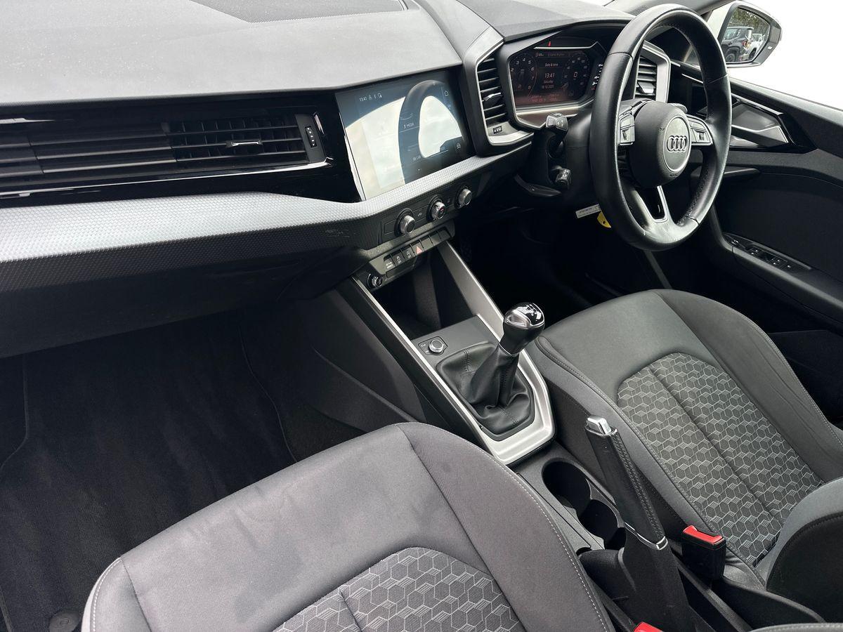 Used Audi A1 2022 for sale - 76270361: Photo 2