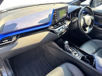 Used Toyota C-HR 2020 for sale - 79106387: Photo