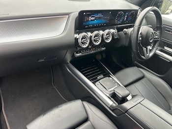 Used Mercedes-Benz EQA 2021 for sale - 76989040: Photo