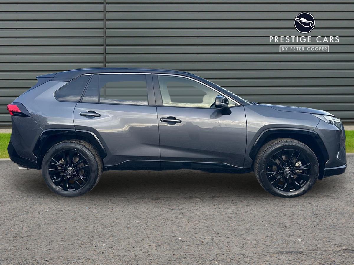 Used Toyota RAV4 2023 for sale - 76996202: Photo 4