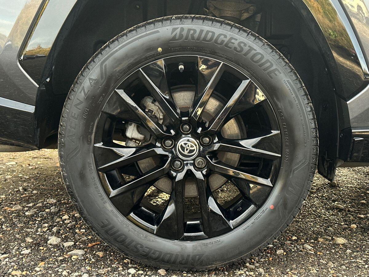 Used Toyota RAV4 2023 for sale - 76996202: Photo 5