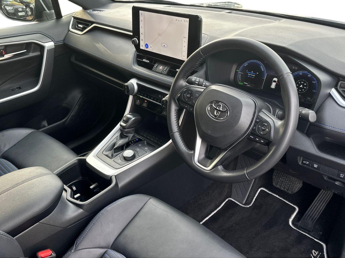 Used Toyota RAV4 2023 for sale - 76996202: Photo 6