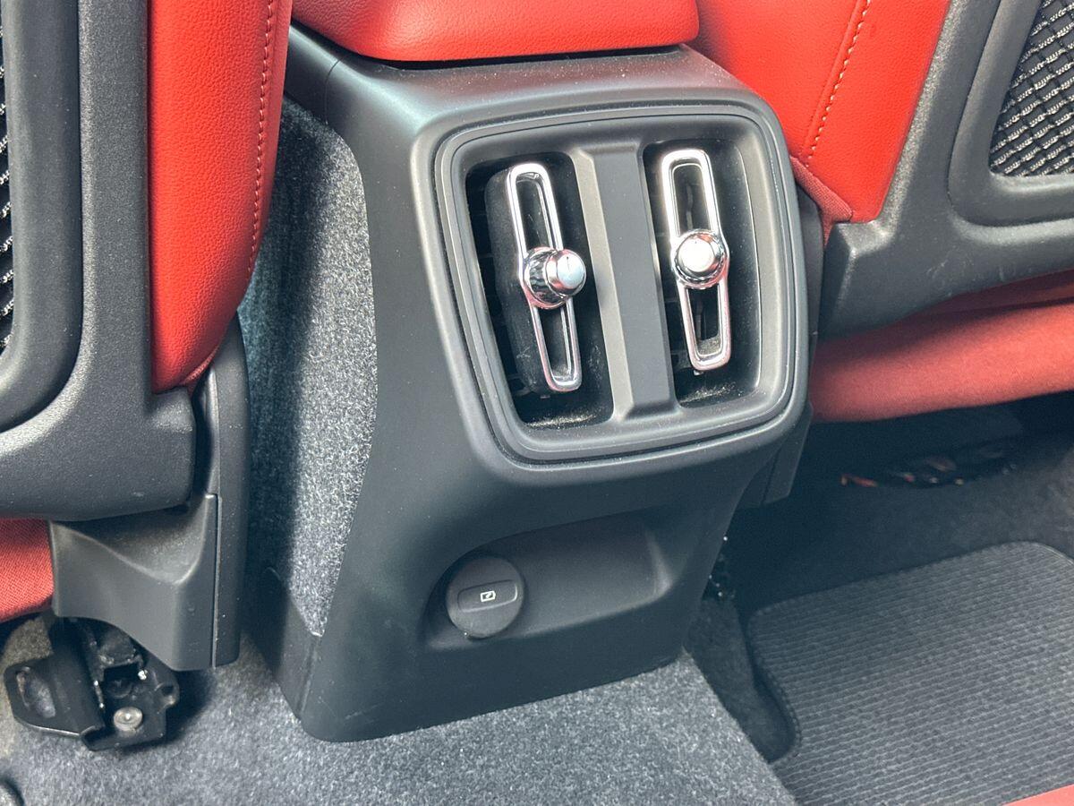 Used Volvo XC40 2020 for sale - 75697380: Photo 31