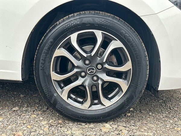 Used Mazda Mazda2 2019 for sale - 76270682: Photo 5