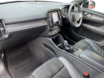 Used Volvo XC40 2021 for sale - 76084901: Photo