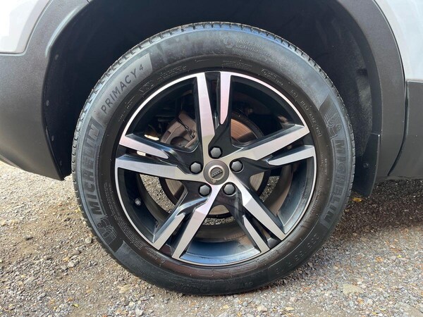 Used Volvo XC40 2021 for sale - 76084901: Photo 4