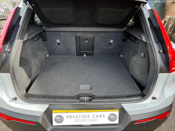 Used Volvo XC40 2021 for sale - 76084901: Photo 9