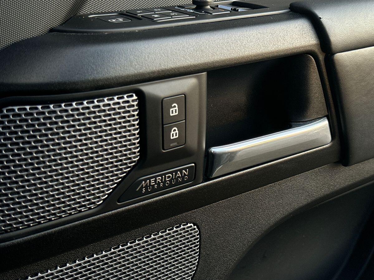 Used Land Rover Defender 2022 for sale - 77807607: Photo 23