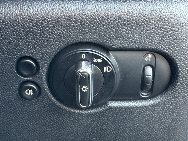 Used MINI Hatch 2018 for sale - 76188488: Photo 21