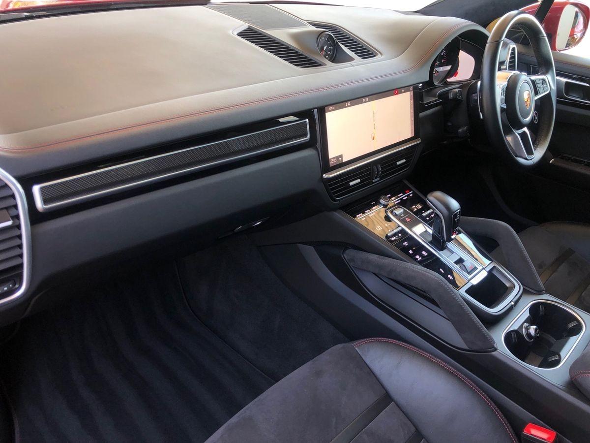 Used Porsche Cayenne 2020 for sale - 76371643: Photo 2