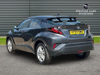 Used Toyota C-HR 2023 for sale - 79169390: Photo