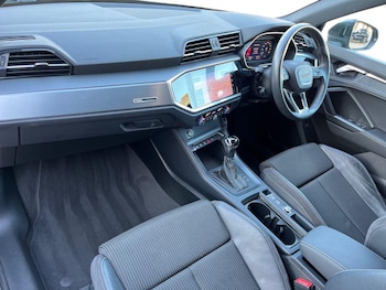 Used Audi Q3 2019 for sale - 76995904: Photo