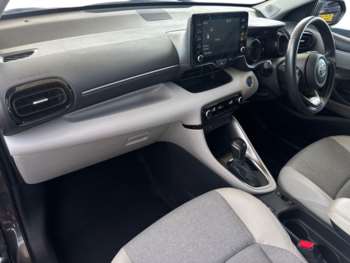 Used Toyota Yaris 2021 for sale - 75154351: Photo