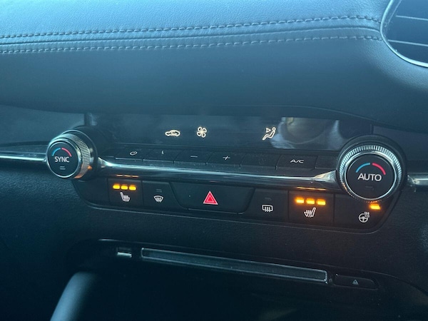 Used Mazda Mazda3 2019 for sale - 76084388: Photo 25