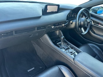 Used Mazda Mazda3 2019 for sale - 76084388: Photo 2