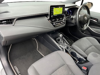 Used Toyota Corolla 2021 for sale - 76270585: Photo 2
