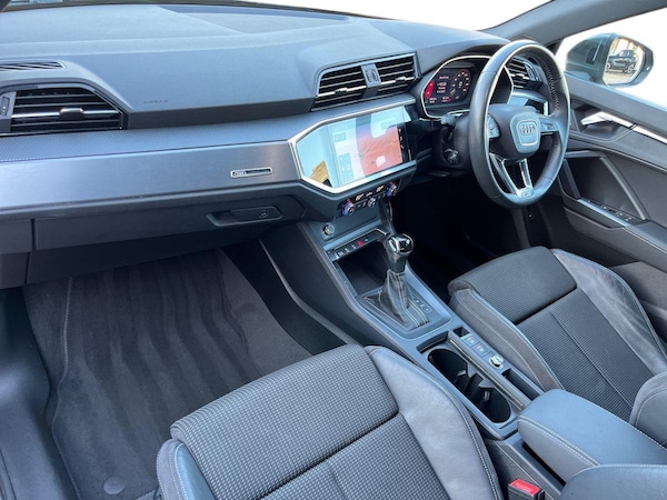 Used Audi Q3 2019 for sale - 76200051: Photo 2