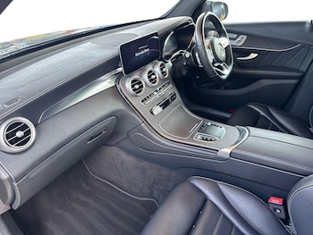 Used Mercedes-Benz GLC 2022 for sale - 79324958: Photo
