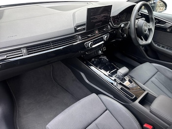 Used Audi A4 Avant 2023 for sale - 75977863: Photo 2