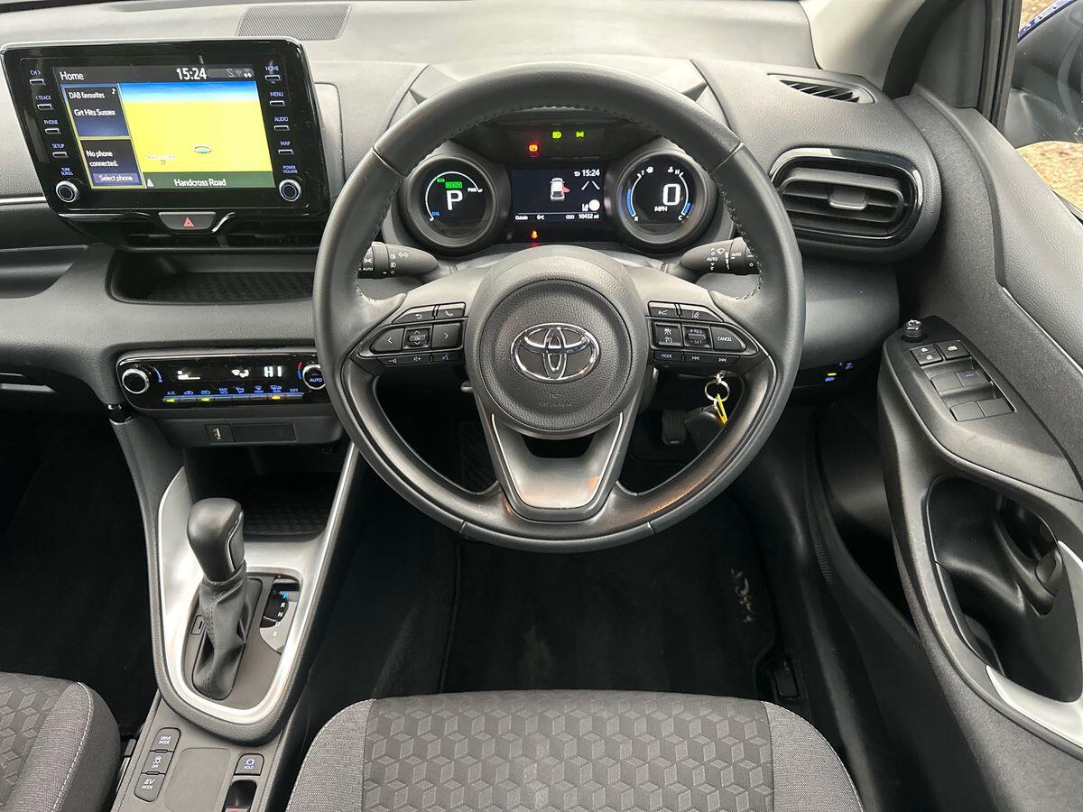 Used Toyota Yaris 2023 for sale - 77098020: Photo 14